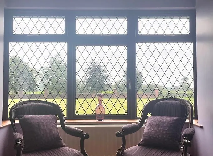 Greenfields Country House